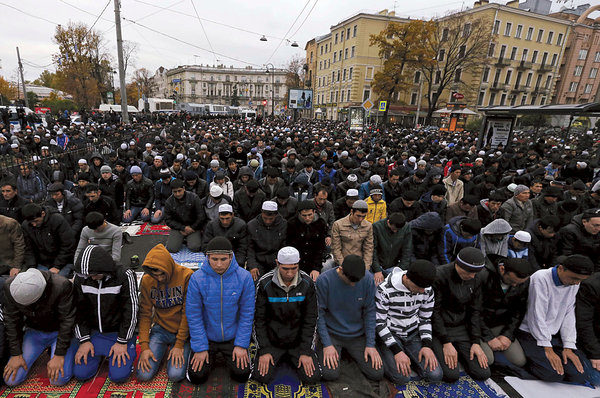 Click to enlarge muslims st. petersburg russia