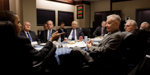 Click to enlarge Obama speaking with Zbigniew Brzezinski