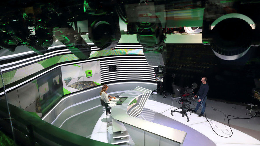 Click to enlarge RT news studio