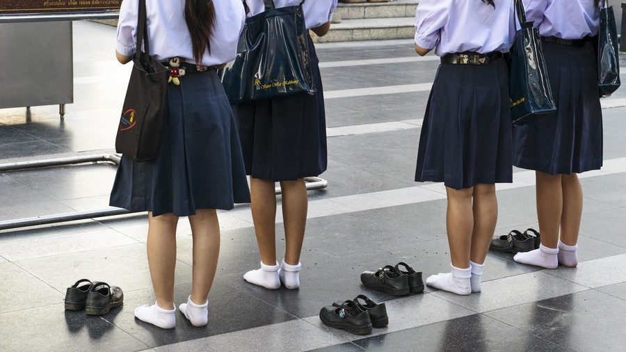 Click to enlarge Britain school skirt ban