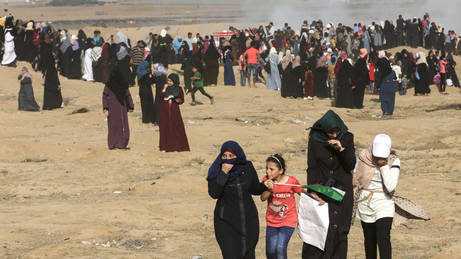 Click to enlarge ‘Palestinian Women for the Return and Breaking the Siege’ rally in Gaza