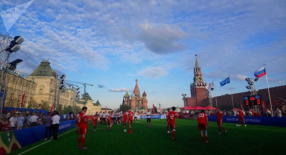red square football game