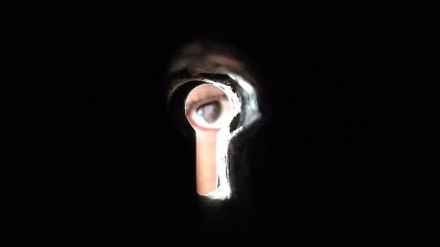 Click to enlarge looking through keyhole