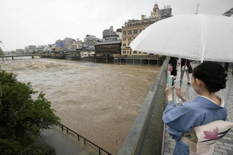 Click to enlarge Japan floods
