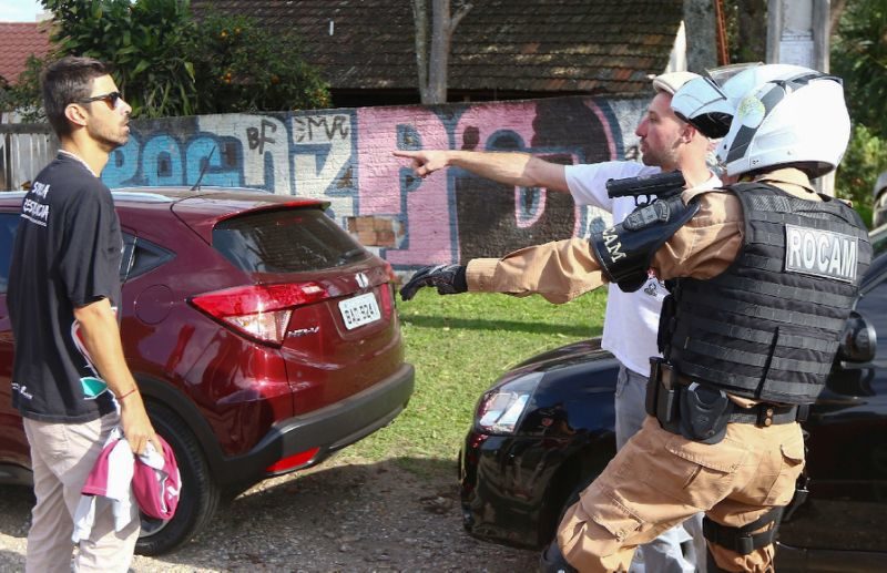 Click to enlarge Brazil demonstrator police