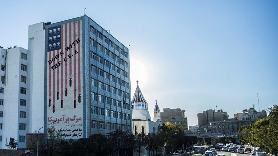Click to enlarge Anti-US mural Tehran