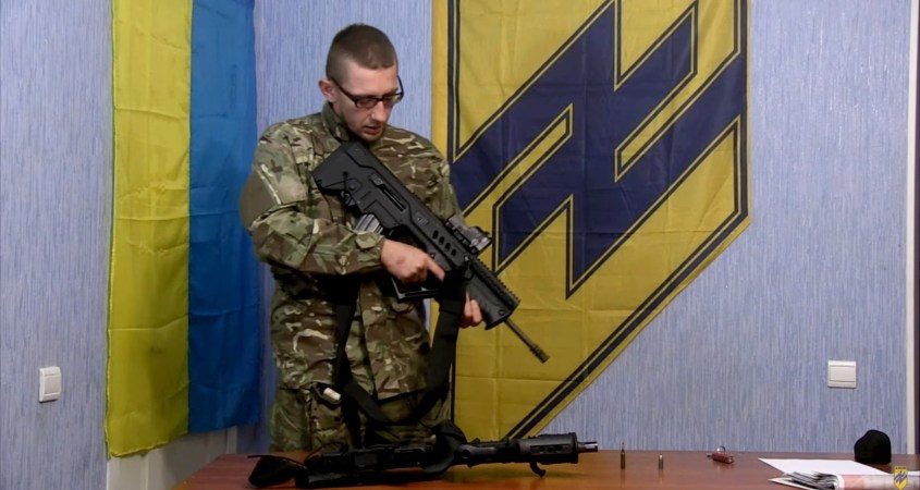 Ukrainian using Israeli weapon