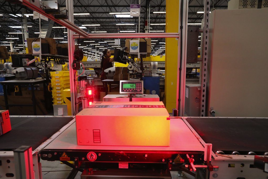 Click to enlarge Kent warehouse package weighing station