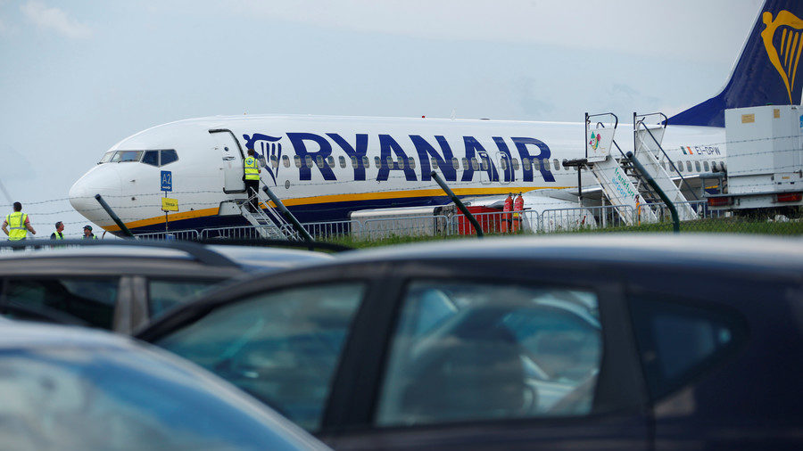 Click to enlarge Airplane