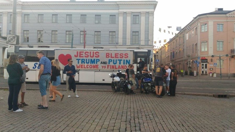 Click to enlarge helsinki protest