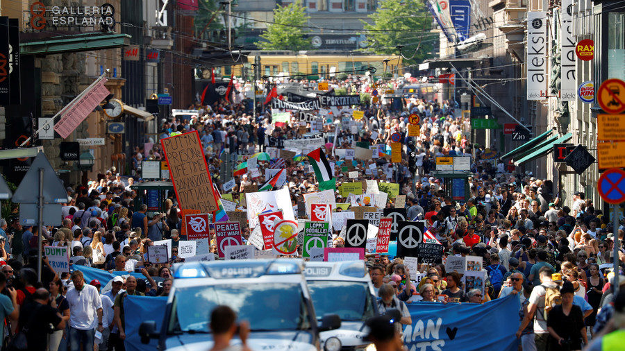 helsinki protest