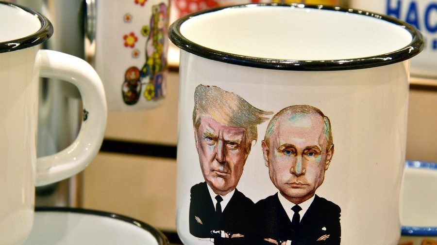 Trum Putin souvenir  mug