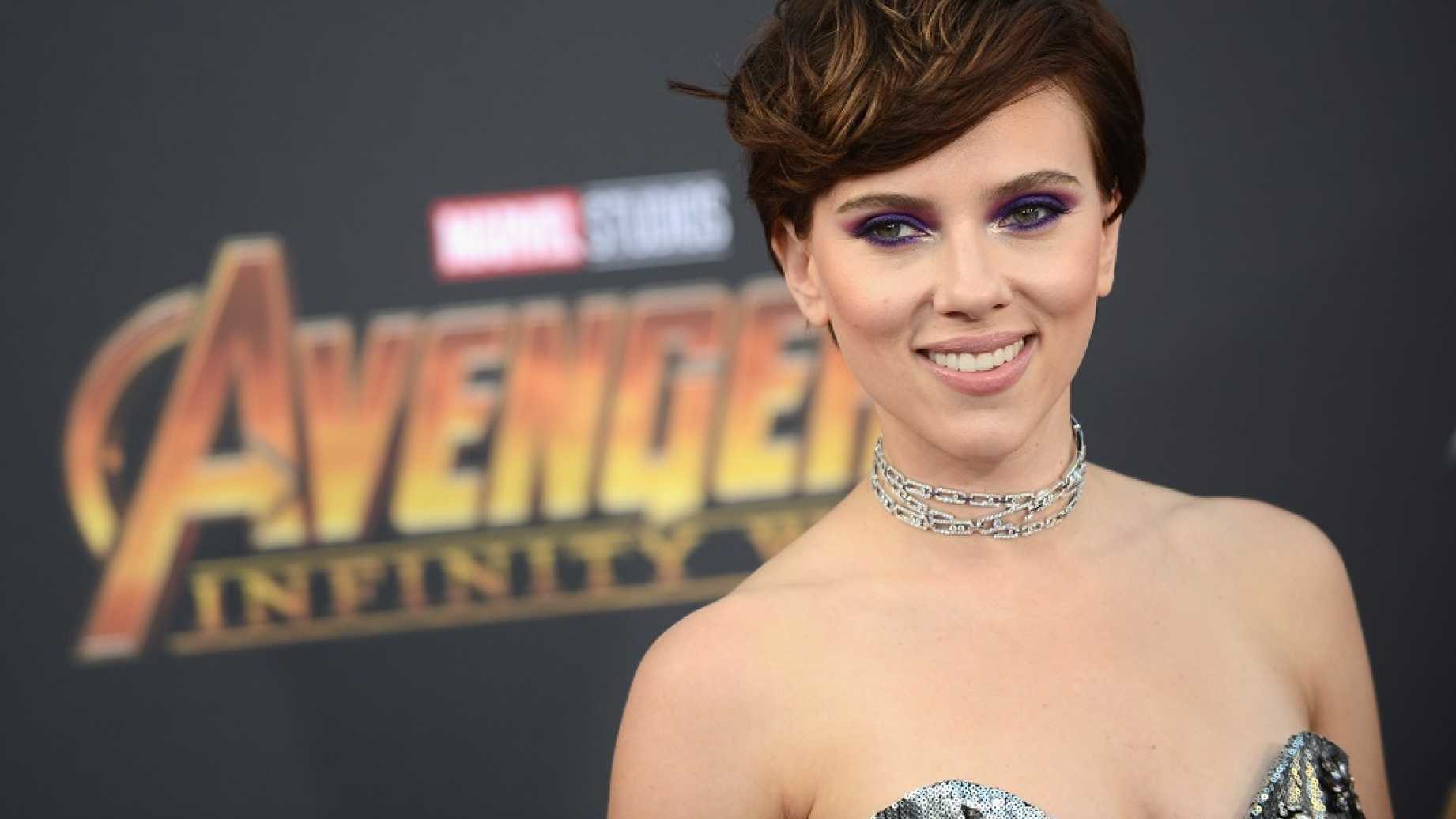Click to enlarge Scarlett Johansson