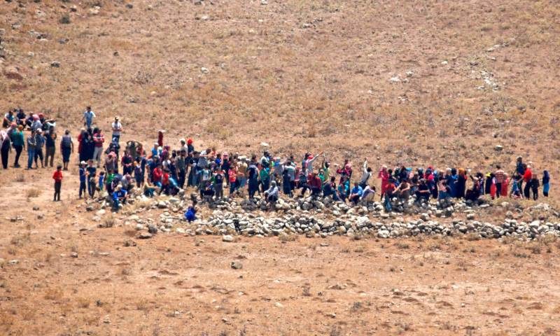 Click to enlarge syrian refugees golan heights