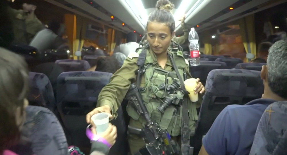 Israeli female soldier