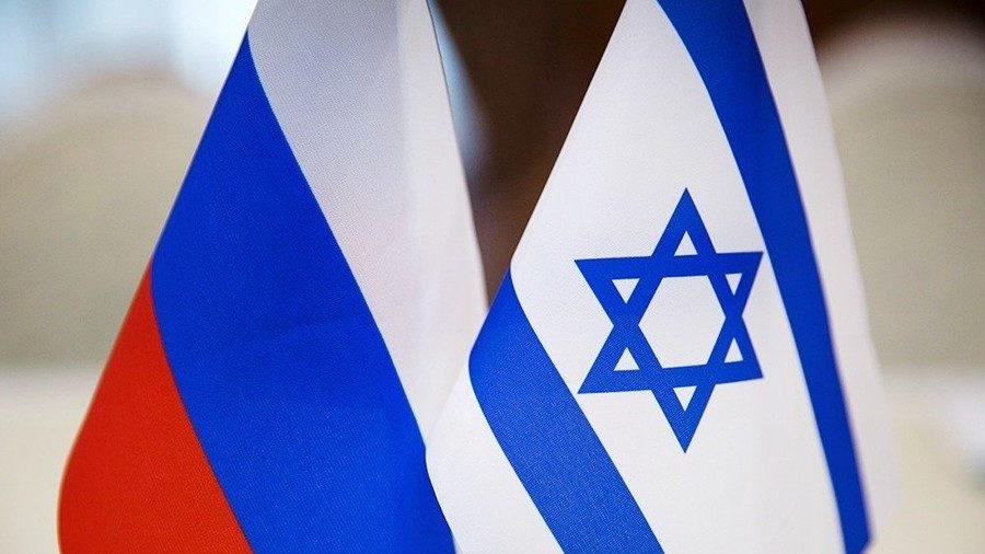israel and russia flag