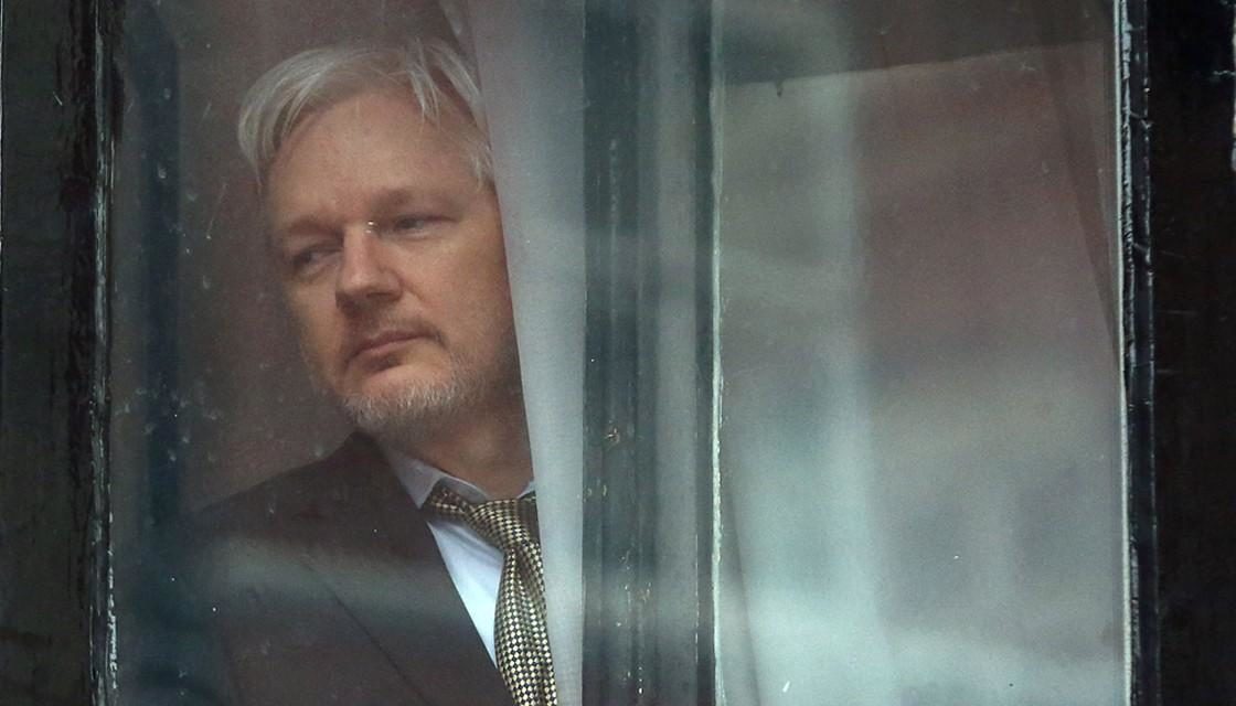 Julian assange poor health