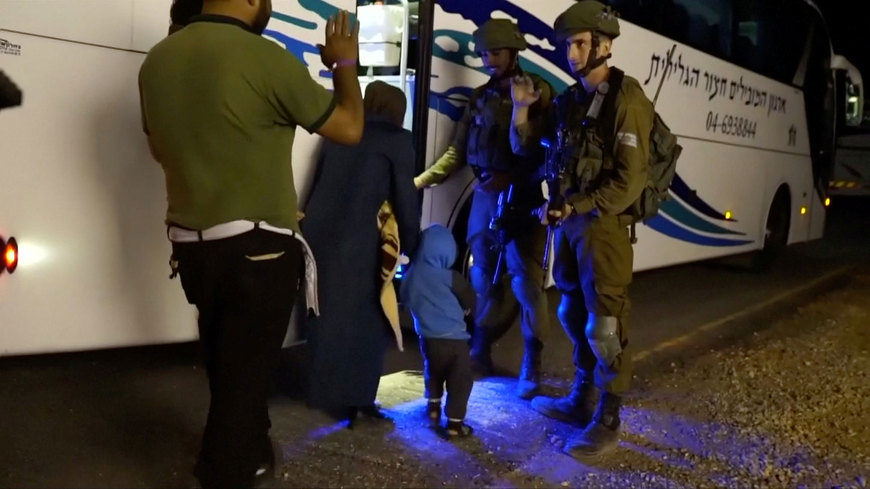 Israeli army evacuating ISIS