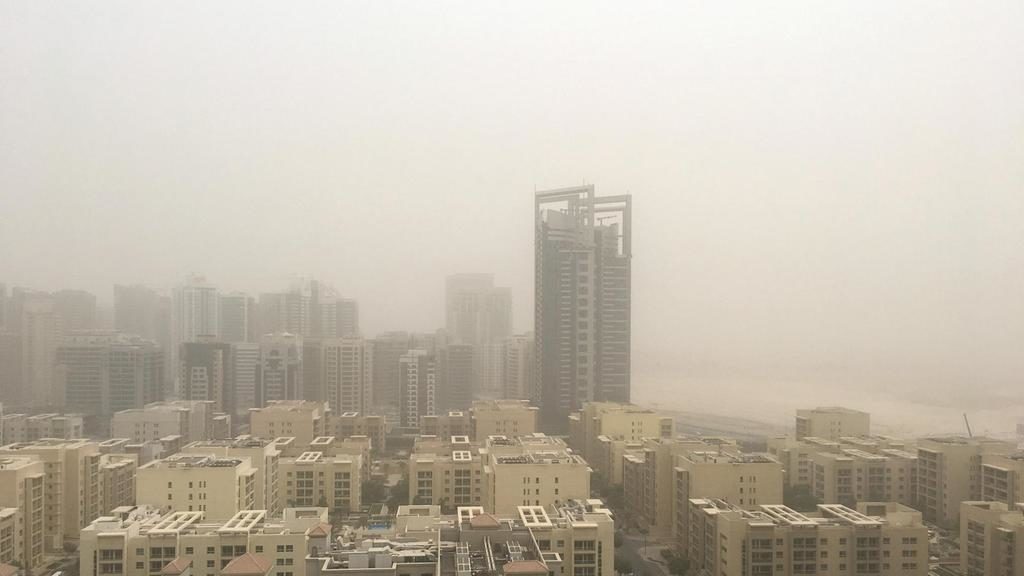 Dusty weather engulfs the UAE