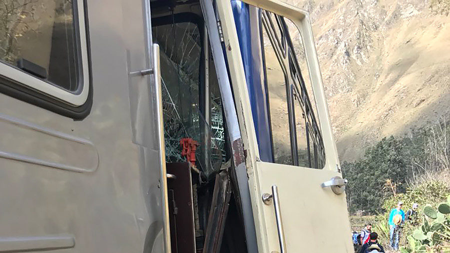 Peru trains collide