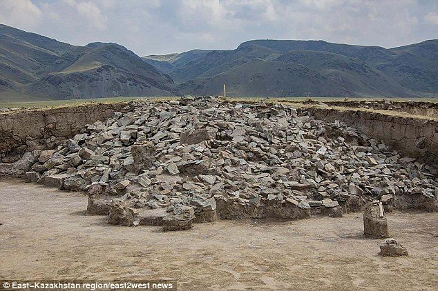 Click to enlarge gold hoard kazakstan