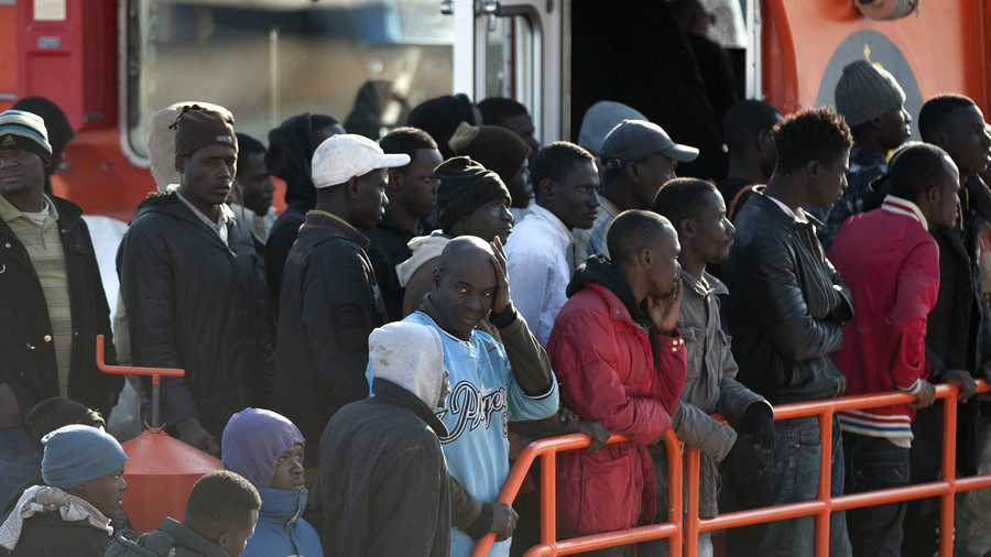 Click to enlarge migrants spain