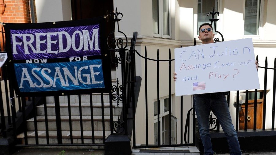 Assange freedom protest