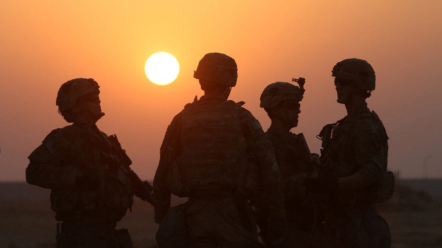 Click to enlarge American soldiers at the US army base in Qayyara, south of Mosul