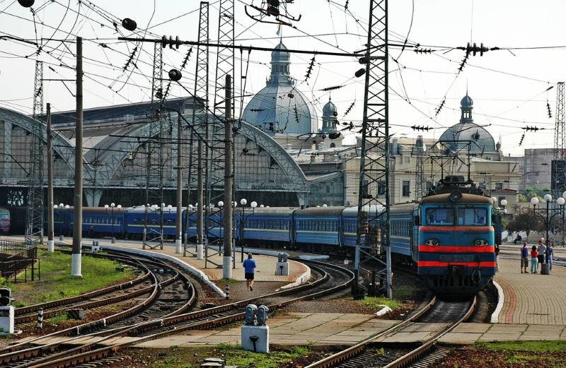 railway Ukraine train