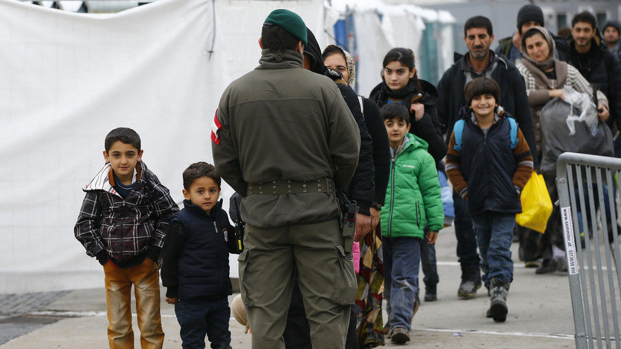 Click to enlarge migrants austria