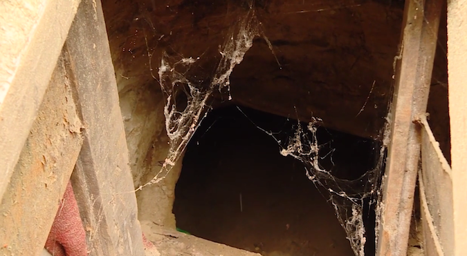 secret tunnel russian oil pipeline