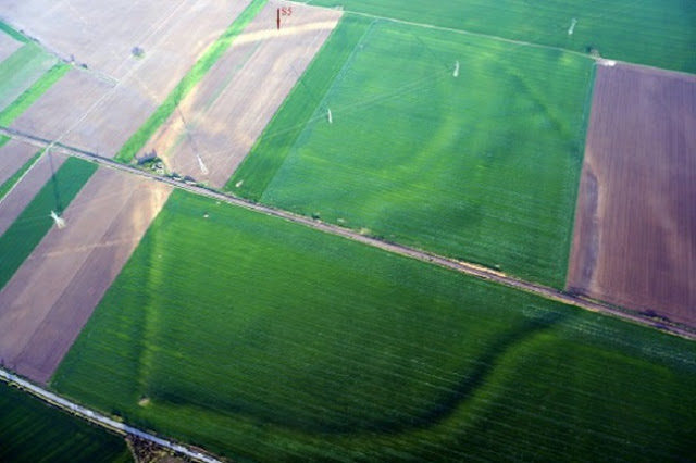 Click to enlarge bronze age citadel romania