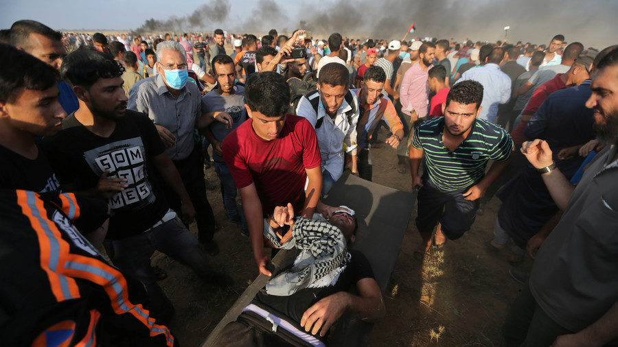 Click to enlarge Injured protester in Gaza