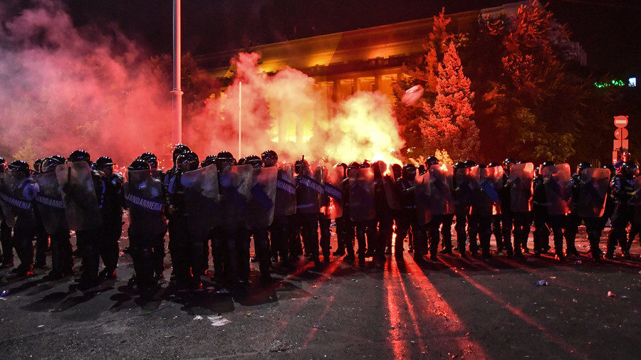 Romanian gendarmes