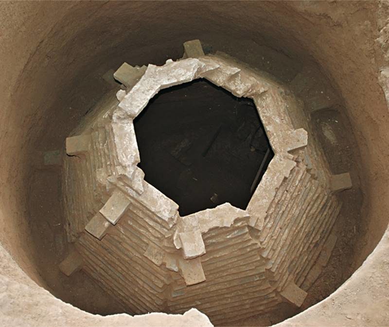 Click to enlarge octogan tomb china