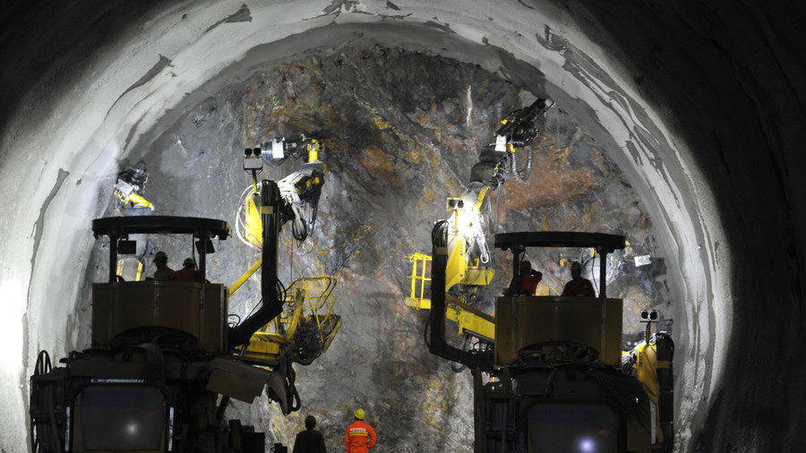 Click to enlarge Tunnel