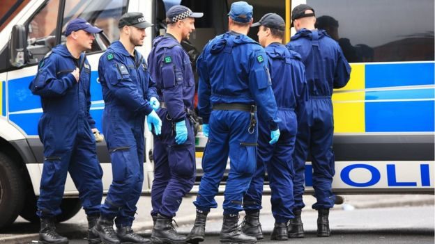 Click to enlarge firearm officers manchester carnival shooting