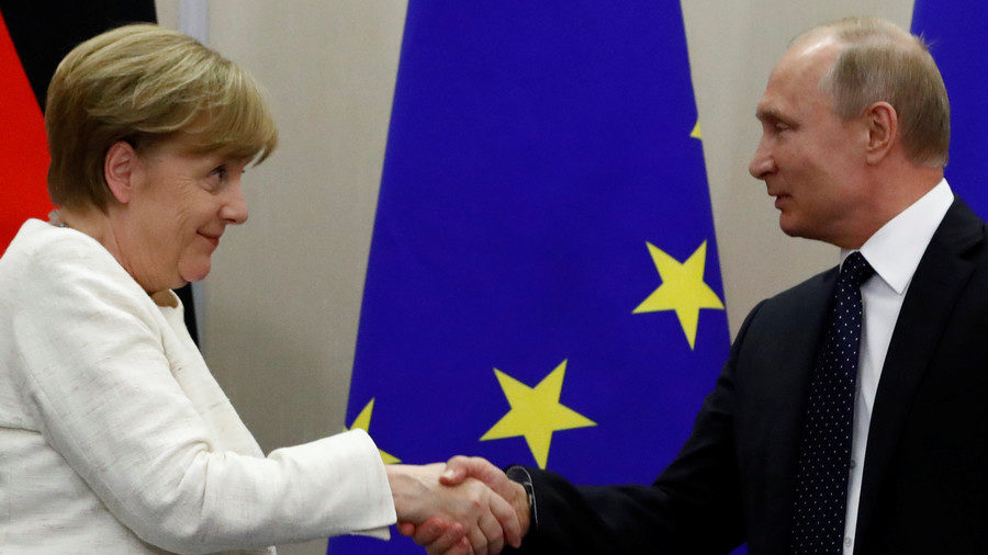 German Chancellor Angela Merkel and Russian President Vladimir Putin