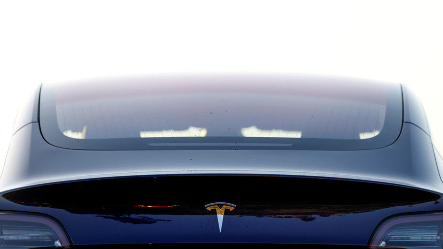 Click to enlarge Tesla Model 3 sedan