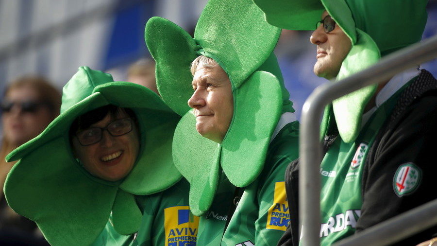 Click to enlarge united ireland supporters