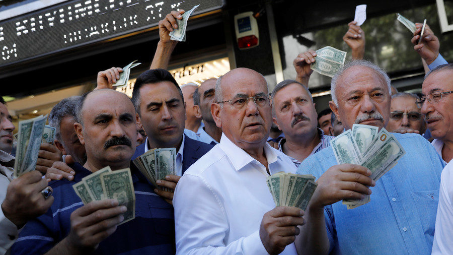 Click to enlarge turkish businessmen dollar bills