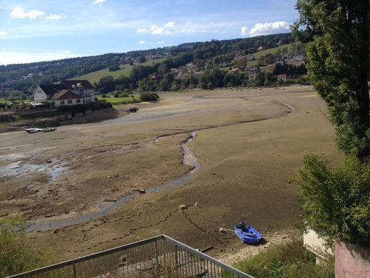 Click to enlarge france rivers dry