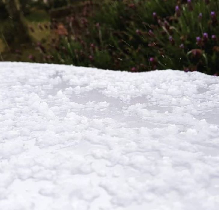 Click to enlarge rare snow in Uruguay