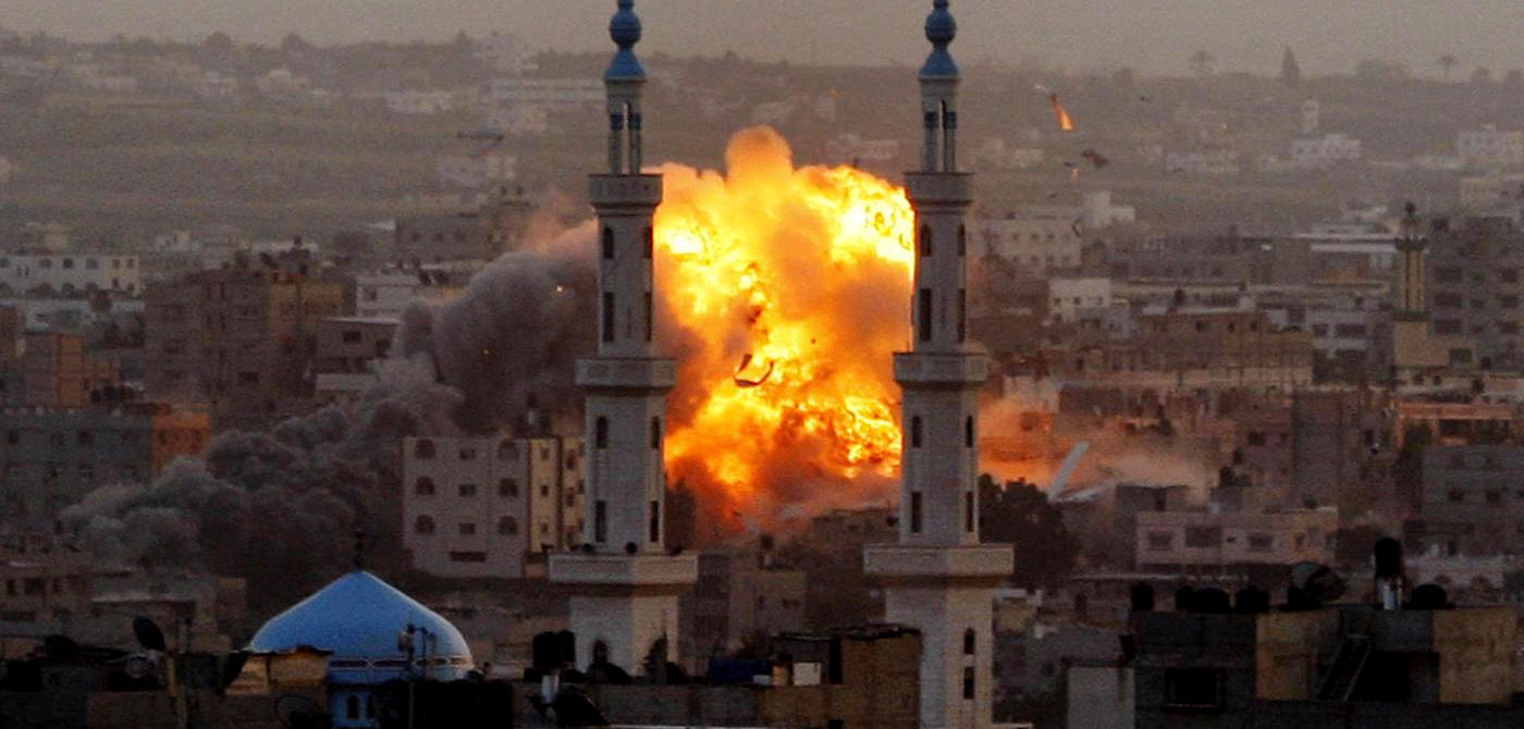Click to enlarge bombing Gaza