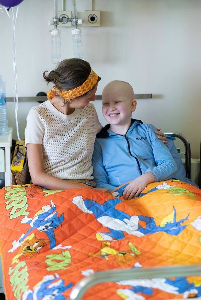Click to enlarge Asma Assad visit cancer hospital