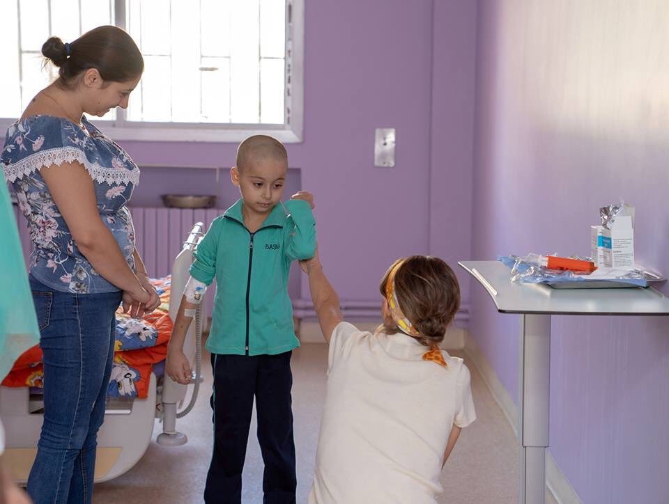 Click to enlarge Asma Assad visit cancer hospital