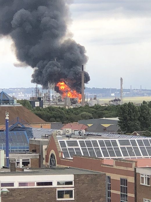 Click to enlarge stanlow oil refinery explosion