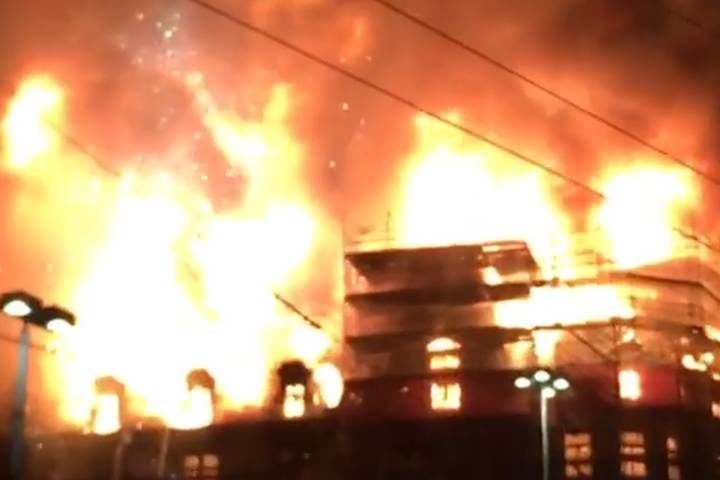 Click to enlarge Zurich station fire