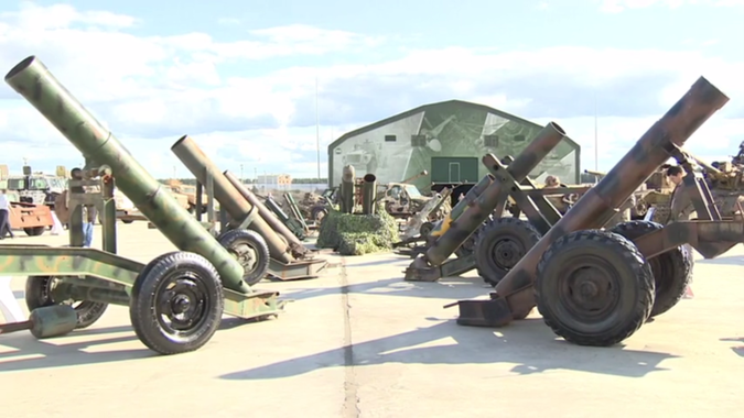 So-called 'hell cannons' on display during Army-2018 forum