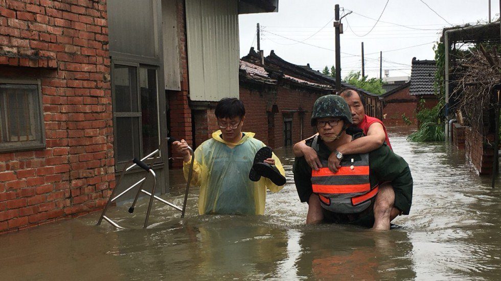 Taiwan floods and 6,000 evacuated